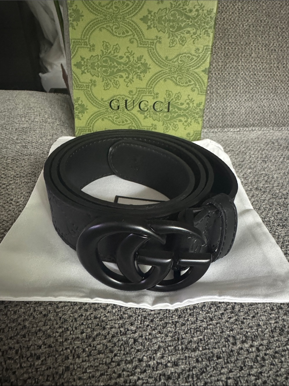 Gucci Men's Black Leather Belt with Interlocking GG Buckle